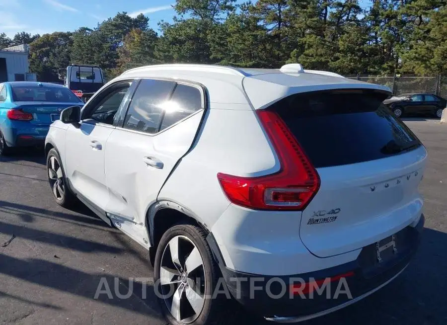 VOLVO XC40 2019 vin YV4162UK8K2114519 from auto auction Iaai