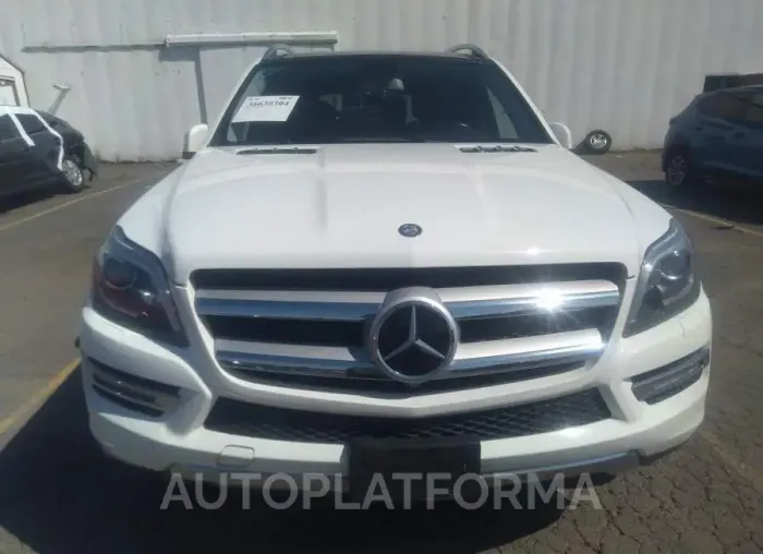 MERCEDES-BENZ GL-CLASS 2015 vin 4JGDF6EE9FA516895 from auto auction Iaai