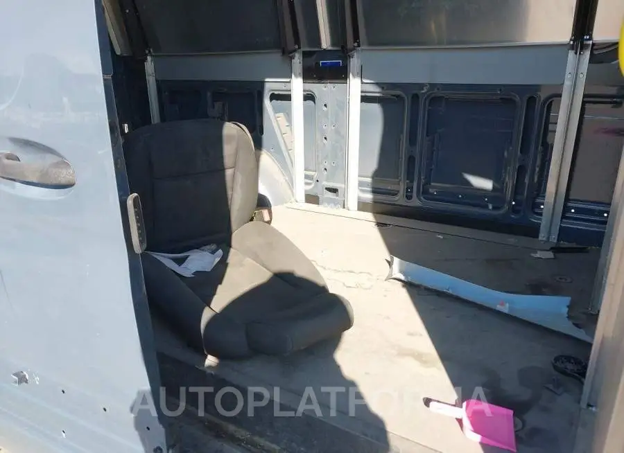 MERCEDES-BENZ SPRINTER VAN 2019 vin WD4PF0CD6KP090816 from auto auction Iaai