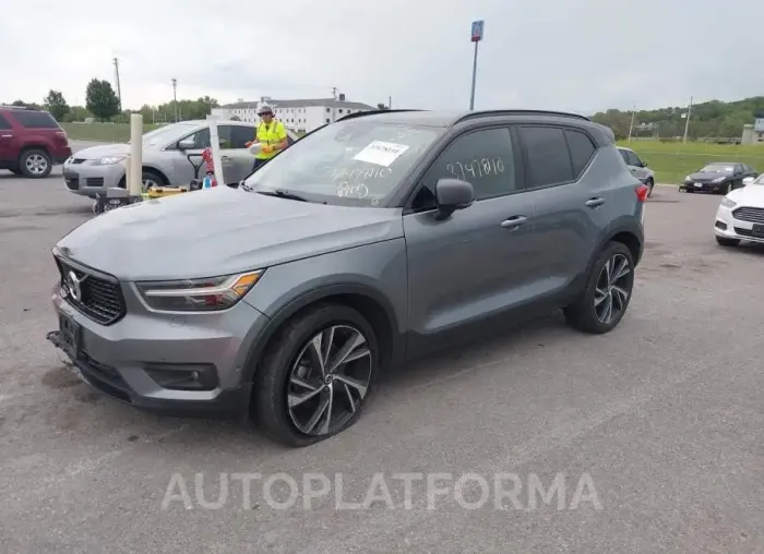 VOLVO XC40 2019 vin YV4162XZ9K2010050 from auto auction Iaai