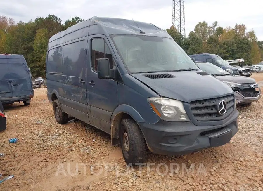 MERCEDES-BENZ SPRINTER CARGO VAN 2018 vin WD3PE7CD2JP632783 from auto auction Iaai