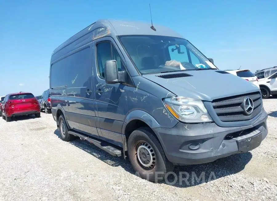 MERCEDES-BENZ SPRINTER CARGO VAN 2018 vin WD3PE7CD5JP633314 from auto auction Iaai