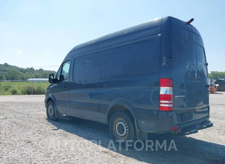 MERCEDES-BENZ SPRINTER CARGO VAN 2018 vin WD3PE7CD6JP640241 from auto auction Iaai