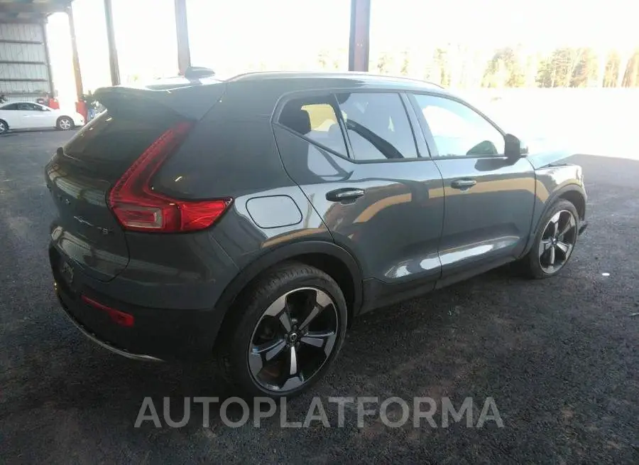 VOLVO XC40 2020 vin YV4162UK1L2267888 from auto auction Iaai