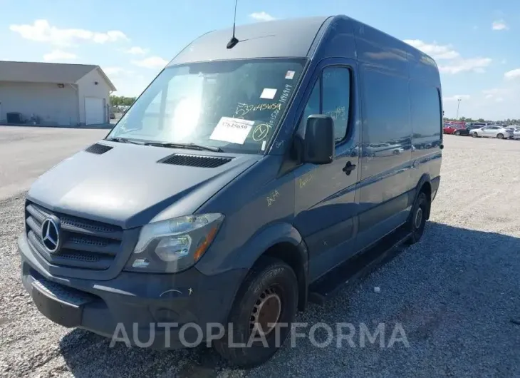 MERCEDES-BENZ SPRINTER CARGO VAN 2018 vin WD3PE7CD4JP647852 from auto auction Iaai