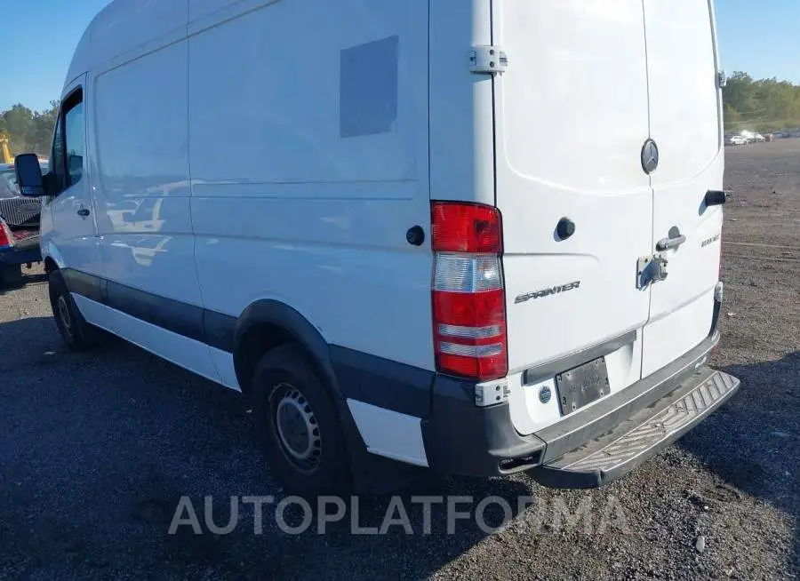 MERCEDES-BENZ SPRINTER CARGO VANS 2016 vin WD3PE7DD1GP343725 from auto auction Iaai