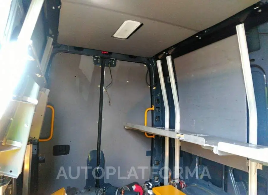 MERCEDES-BENZ SPRINTER VAN 2019 vin WD4PF0CD0KP068228 from auto auction Iaai