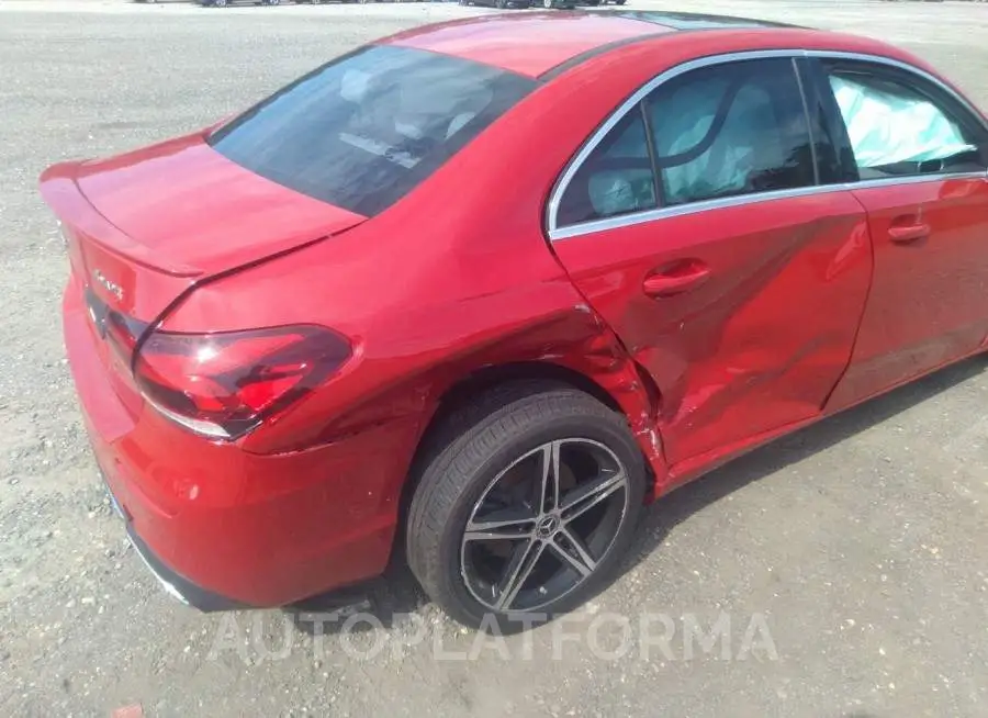 MERCEDES-BENZ A-CLASS 2019 vin WDD3G4FB3KW019771 from auto auction Iaai