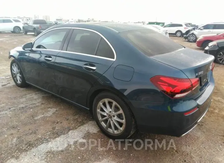 MERCEDES-BENZ A-CLASS 2020 vin W1K3G4EB0LJ207969 from auto auction Iaai