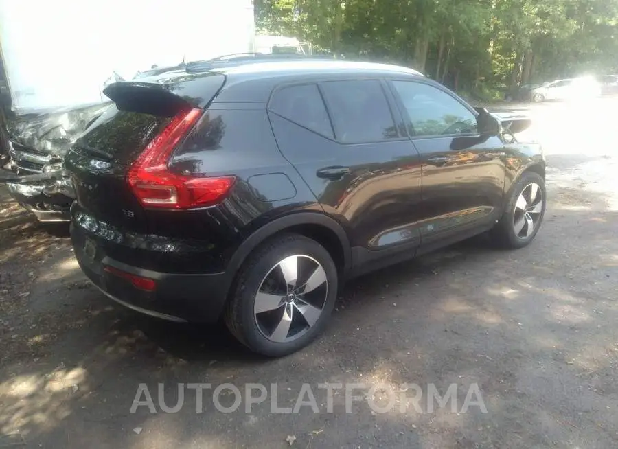 VOLVO XC40 2020 vin YV4162UK4L2289996 from auto auction Iaai