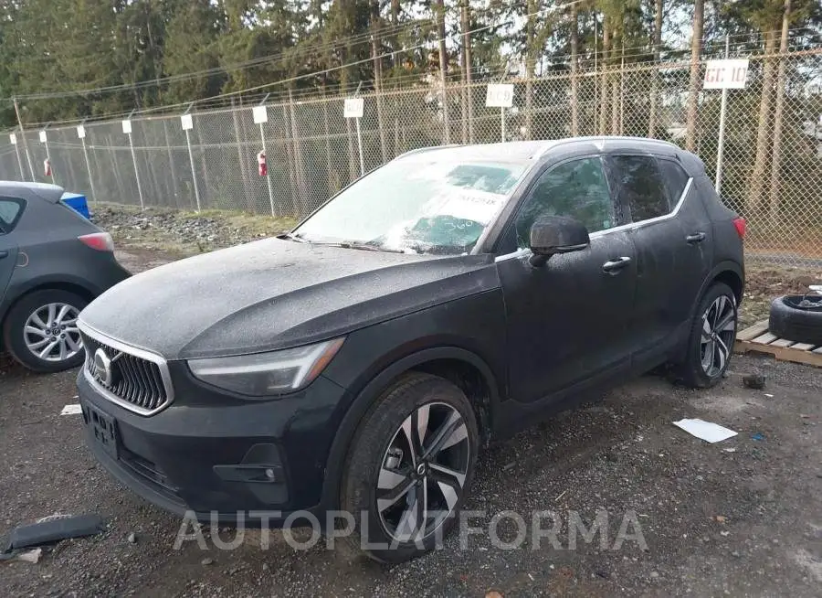 VOLVO XC40 2023 vin YV4L12UA7P2055940 from auto auction Iaai