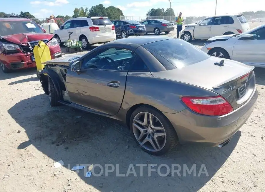 MERCEDES-BENZ SLK-CLASS 2015 vin WDDPK4HA3FF102160 from auto auction Iaai