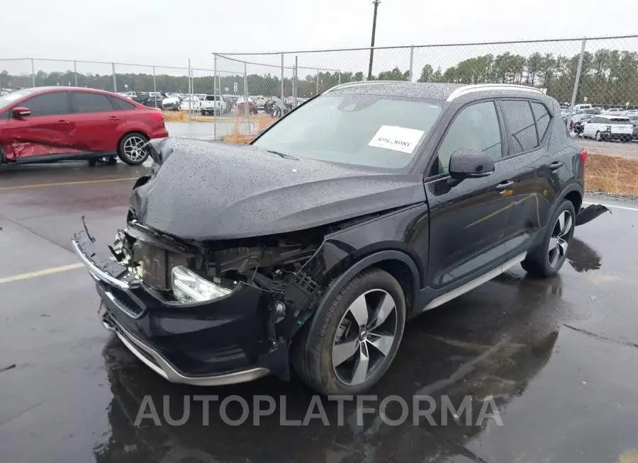 VOLVO XC40 2019 vin YV4162UK1K2139584 from auto auction Iaai