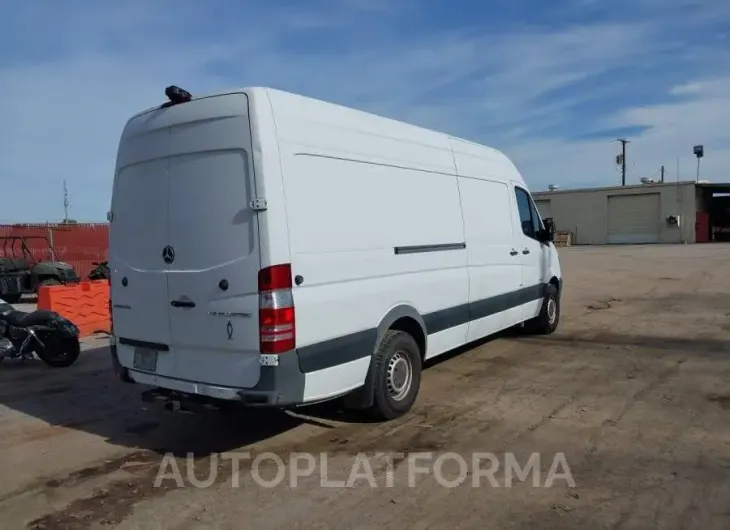 MERCEDES-BENZ SPRINTER 2500 2015 vin WD3PE8CC7FP135586 from auto auction Iaai