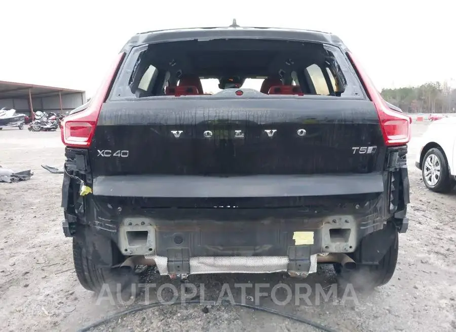 VOLVO XC40 2019 vin YV4162ULXK2062593 from auto auction Iaai