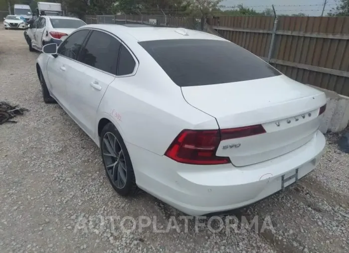 VOLVO S90 2018 vin LVY982MK9JP021244 from auto auction Iaai