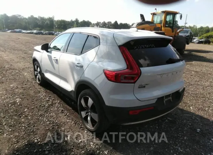 VOLVO XC40 2019 vin YV4162XZ2K2007829 from auto auction Iaai