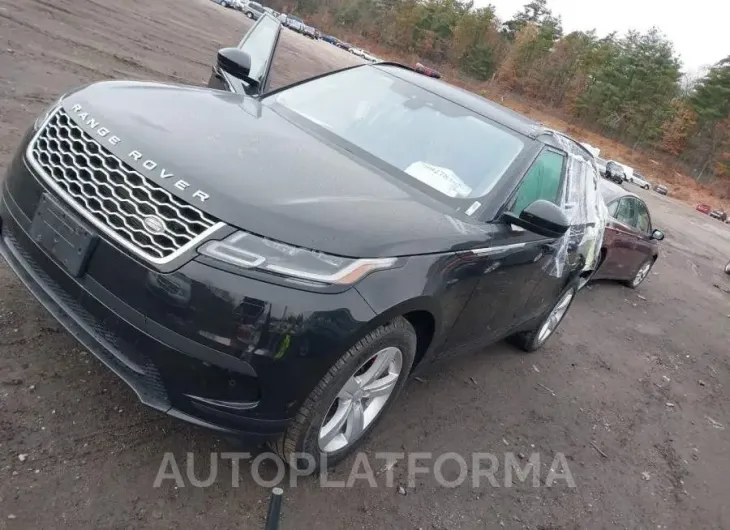 LAND ROVER RANGE ROVER VELAR 2019 vin SALYB2EX2KA784105 from auto auction Iaai