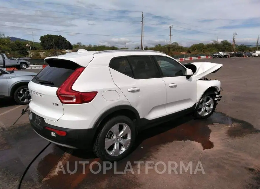 VOLVO XC40 2020 vin YV4162UK2L2267639 from auto auction Iaai