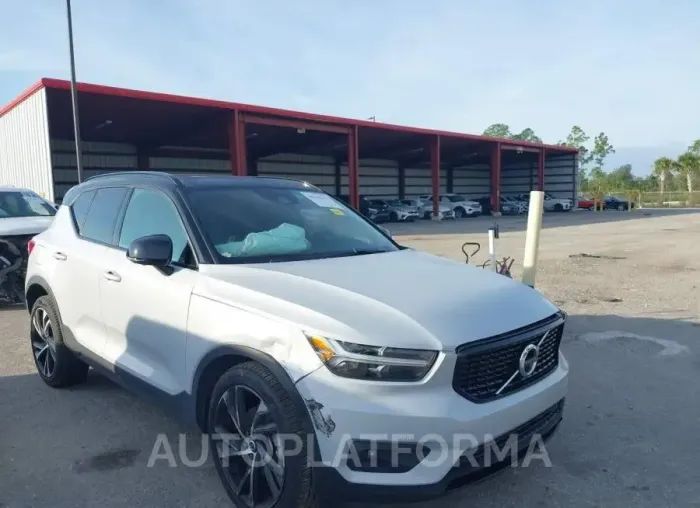 VOLVO XC40 2022 vin YV4162UM9N2790239 from auto auction Iaai