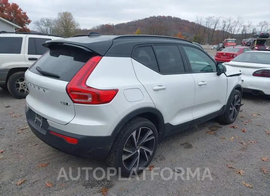 VOLVO XC40 2022 vin YV4162UM6N2681429 from auto auction Iaai