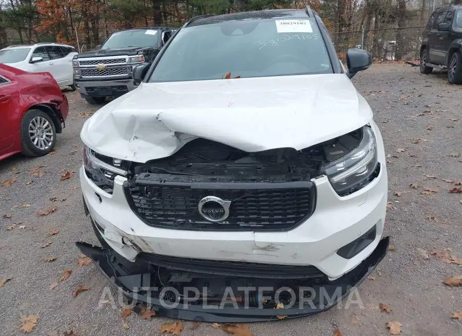 VOLVO XC40 2022 vin YV4162UM6N2681429 from auto auction Iaai