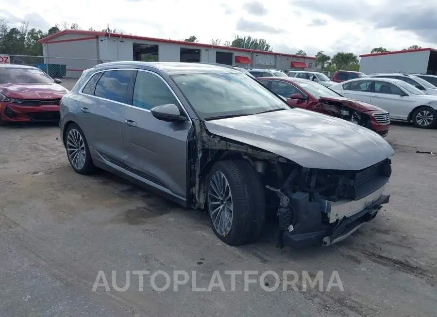 AUDI E-TRON 2019 vin WA1VABGE9KB011113 from auto auction Iaai