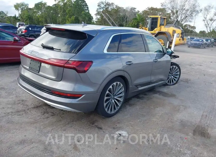 AUDI E-TRON 2019 vin WA1VABGE9KB011113 from auto auction Iaai