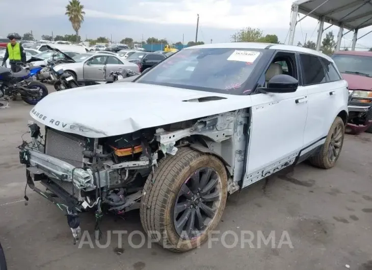 LAND ROVER RANGE ROVER VELAR 2018 vin SALYL2RV0JA714008 from auto auction Iaai