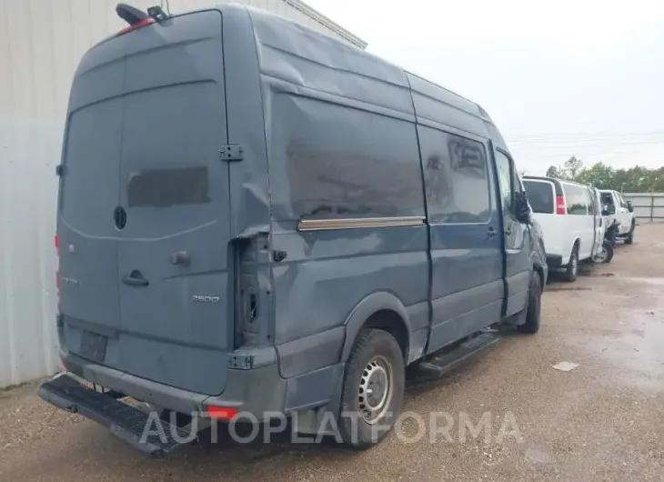 MERCEDES-BENZ SPRINTER 2500 2018 vin WD3PE7CD4JP633577 from auto auction Iaai