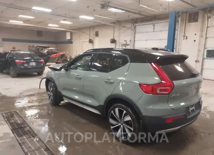 VOLVO XC40 RECHARGE PURE ELECTRIC 2022 vin YV4ED3UB9N2760217 from auto auction Iaai