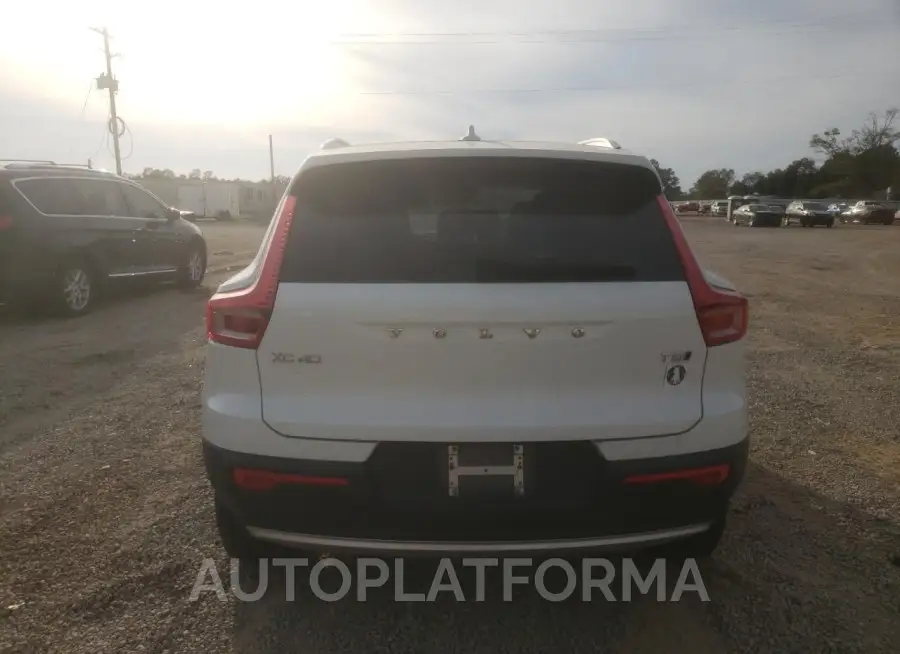 VOLVO XC40 T5 MO 2019 vin YV4162XZXK2011403 from auto auction Copart