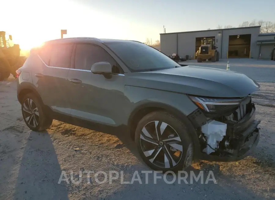 VOLVO XC40 ULTIM 2023 vin YV4L12UA0P2077858 from auto auction Copart