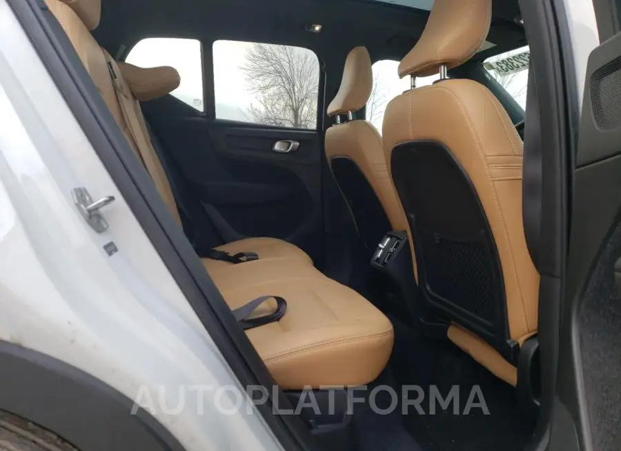 VOLVO XC40 T5 IN 2020 vin YV4162UL9L2322693 from auto auction Copart