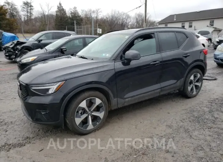 VOLVO XC40 PLUS 2023 vin YV4L12UW4P2929785 from auto auction Copart