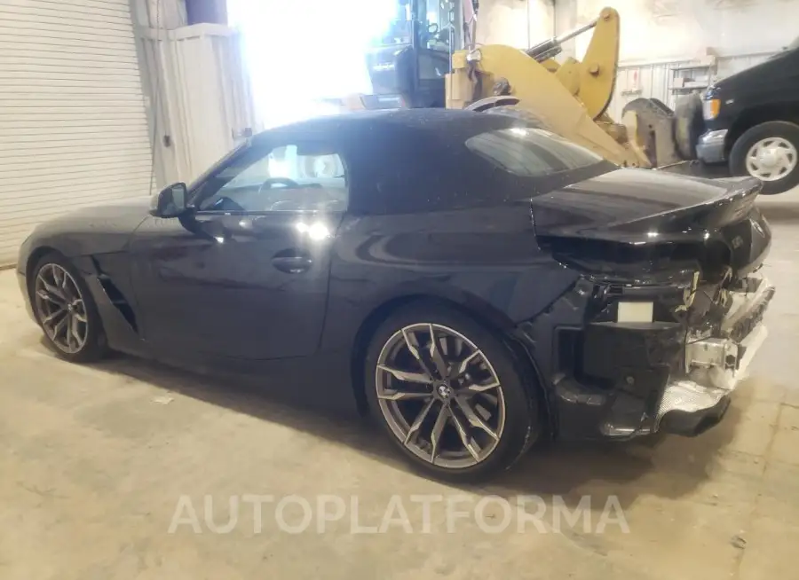 BMW Z4 M40I 2021 vin WBAHF9C02MWX15847 from auto auction Copart