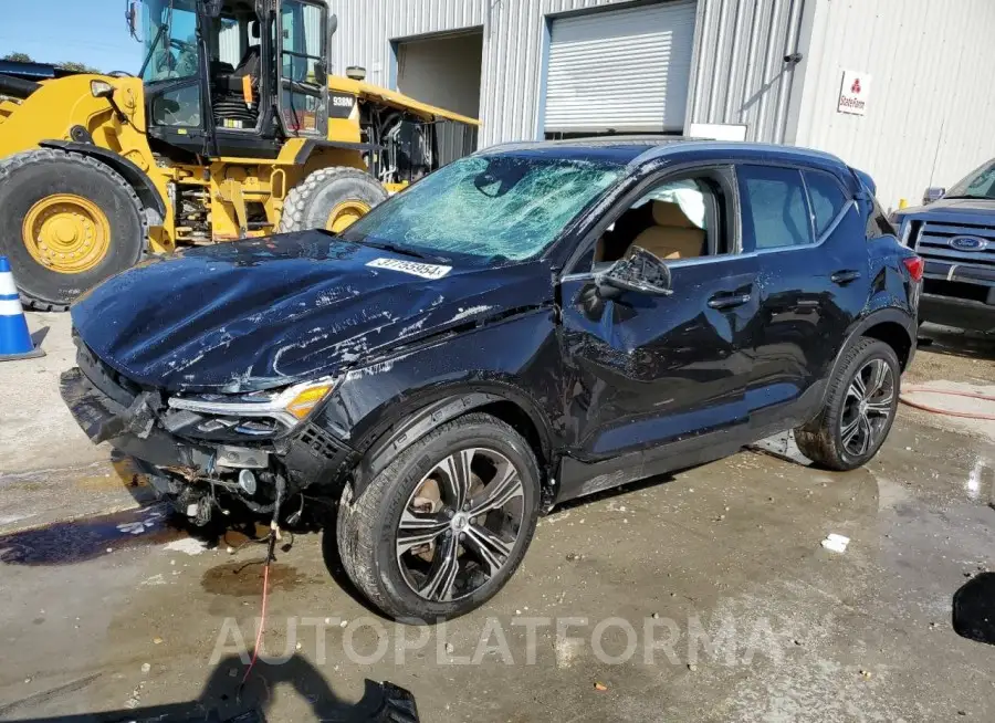 VOLVO XC40 T5 IN 2021 vin YV4162UL5M2478425 from auto auction Copart