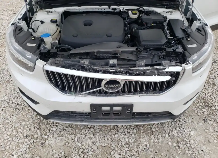 VOLVO XC40 T5 IN 2021 vin YV4162UL1M2592499 from auto auction Copart