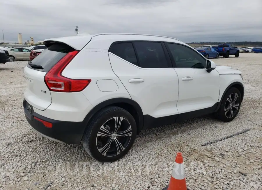 VOLVO XC40 T5 IN 2021 vin YV4162UL1M2592499 from auto auction Copart