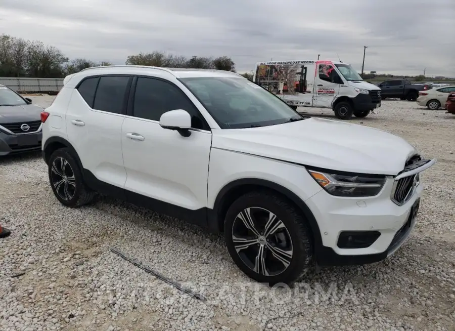 VOLVO XC40 T5 IN 2021 vin YV4162UL1M2592499 from auto auction Copart