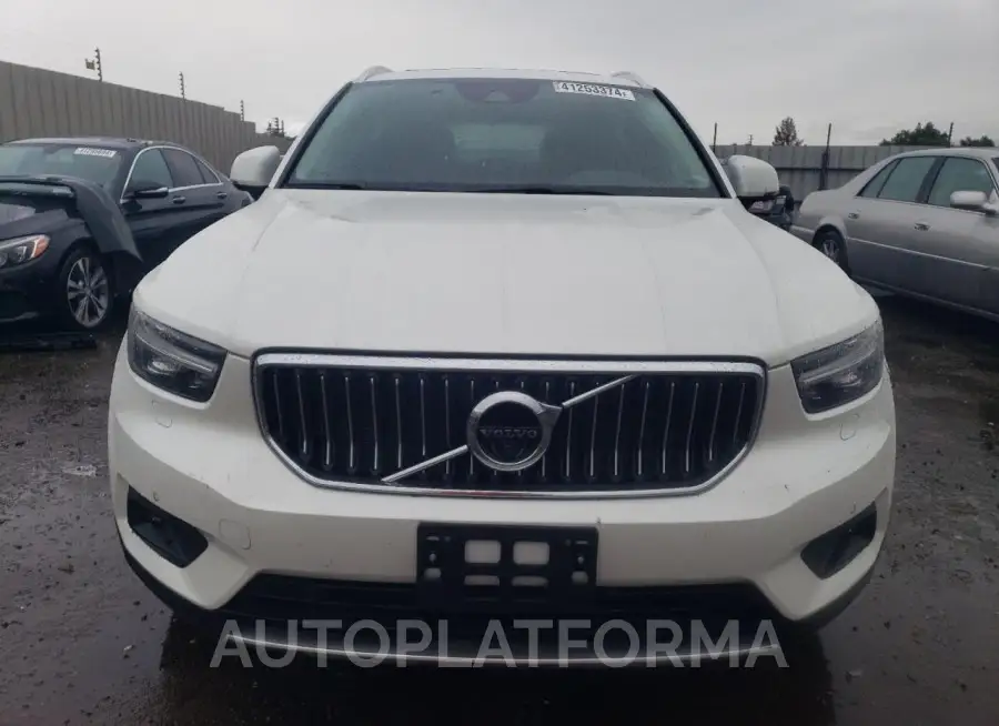 VOLVO XC40 T5 IN 2022 vin YV4162UL4N2789698 from auto auction Copart