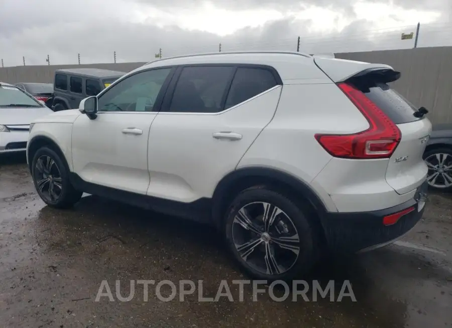 VOLVO XC40 T5 IN 2022 vin YV4162UL4N2789698 from auto auction Copart