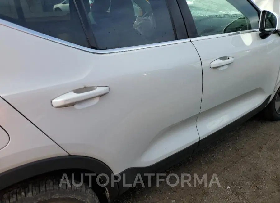 VOLVO XC40 PLUS 2023 vin YV4L12UN0P2051313 from auto auction Copart