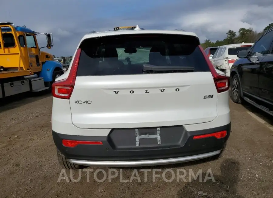 VOLVO XC40 PLUS 2023 vin YV4L12UN0P2051313 from auto auction Copart