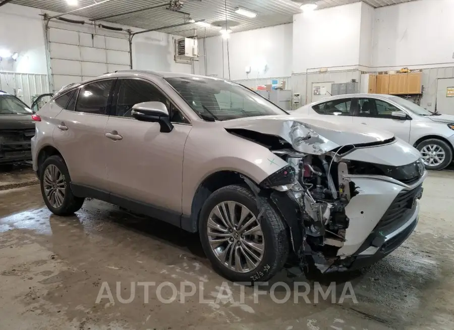 TOYOTA VENZA LE 2022 vin JTEAAAAH1NJ116204 from auto auction Copart