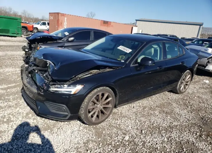 VOLVO S60 T5 MOM 2019 vin 7JR102FKXKG009616 from auto auction Copart