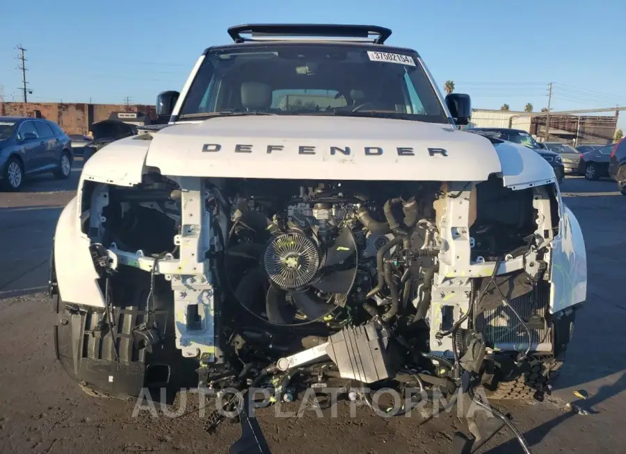 LAND ROVER DEFENDER 1 2023 vin SALE27EU2P2174308 from auto auction Copart