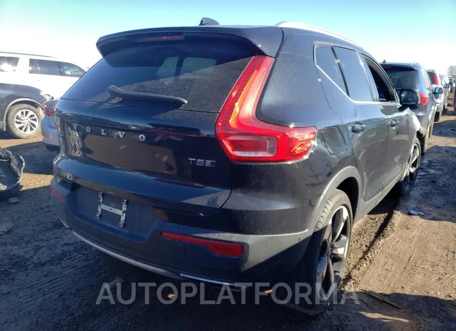 VOLVO XC40 T5 IN 2019 vin YV4162UL8K2117252 from auto auction Copart