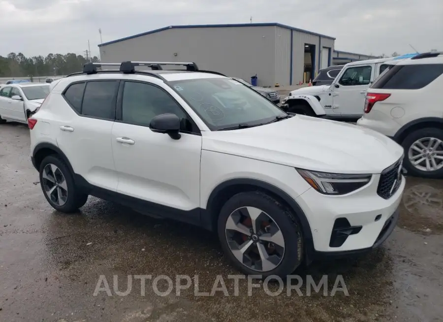 VOLVO XC40 PLUS 2023 vin YV4K92HW5P2044221 from auto auction Copart