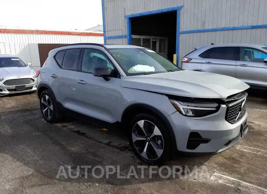 VOLVO XC40 CORE 2024 vin YV4L12UK0R2281510 from auto auction Copart